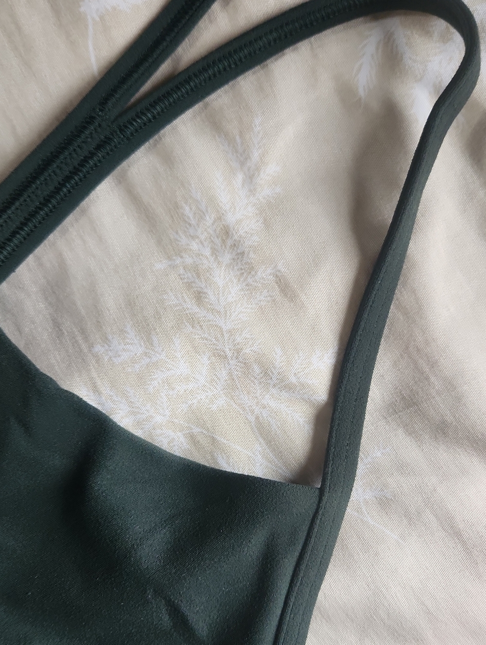 Lululemon Flow Y Sports Bra Size 8 Green - Picture 3 of 9